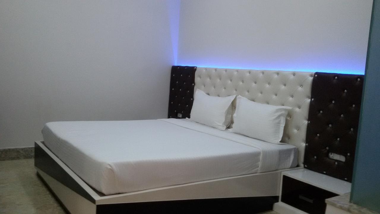 Royal International Mini-hôtel 3*