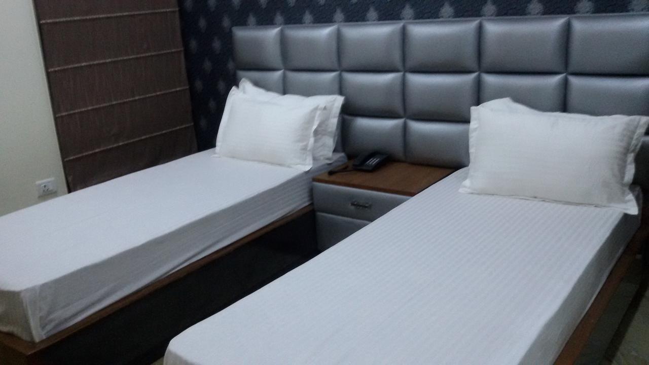 Royal International Mini-hôtel 3*