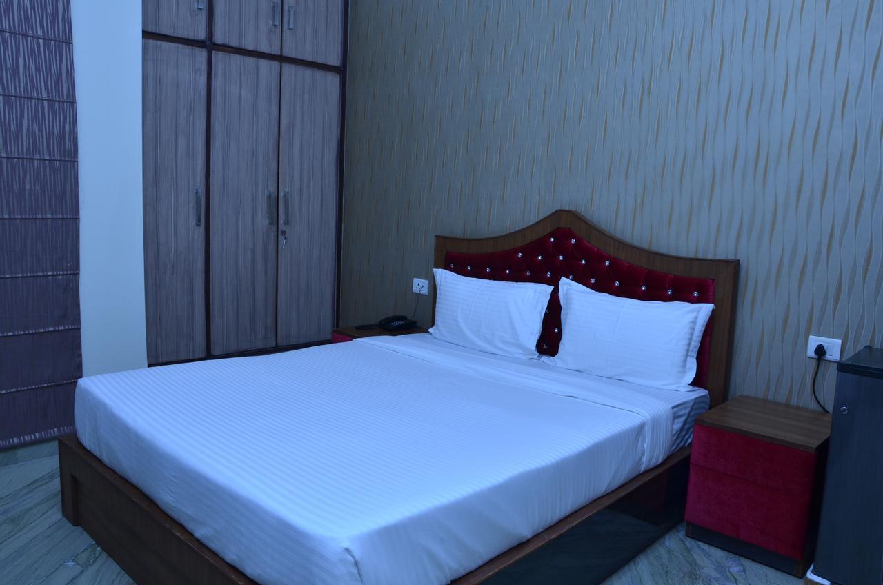 Mini-hôtel Royal International
